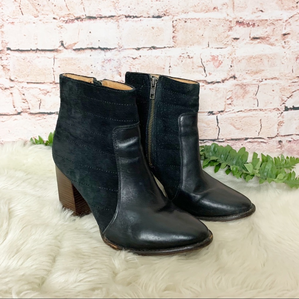 Madewell Lindley Suede Quilted Black Booties Size 8.5 - Picture 3 of 9